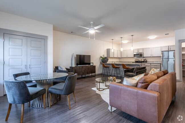 2BR, 2BA - 1203 SF