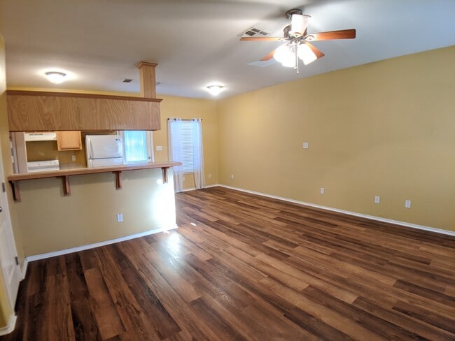 Photo - 808 W Arroyo Park Ln Unit #B