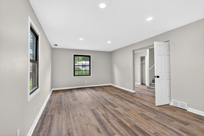 Photo - 2390 Teakwood Manor Dr