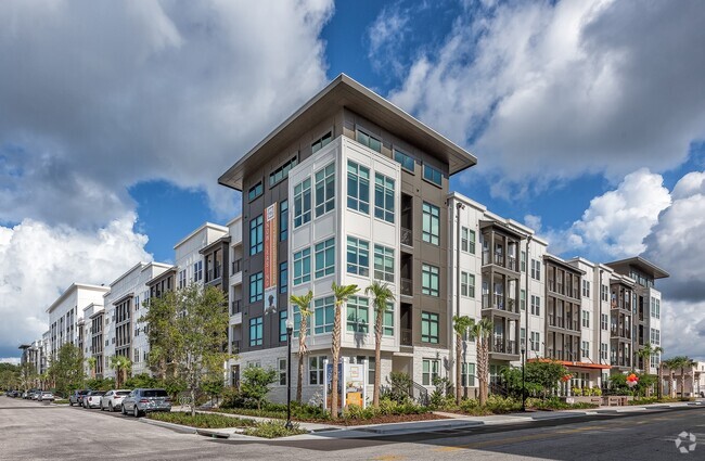 Building Photo - Havana Square Apartments