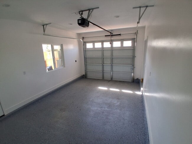 591 Grove