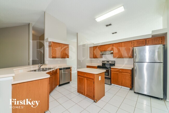 Photo - 6205 63rd Ave E