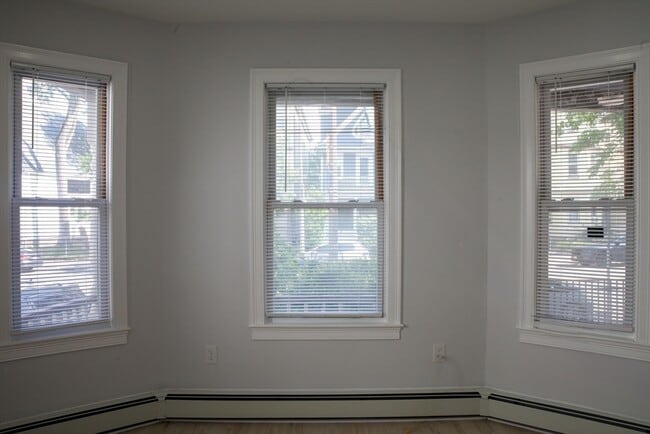 Photo - 337 Centre St Unit 1