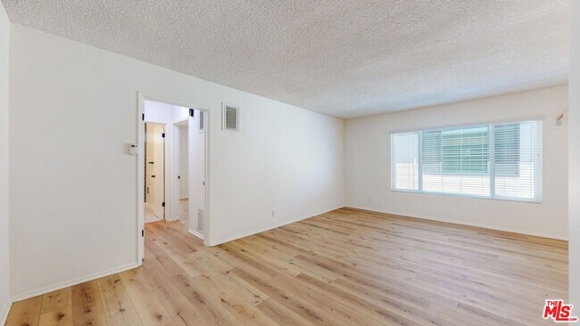 1833 Manning Ave Unit 7