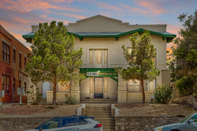 412 W. Yandell Drive - 412 W. Yandell Drive Apartments