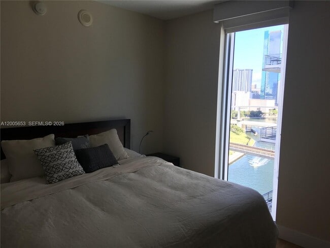 Photo - 185 SW 7th St Unit 1511