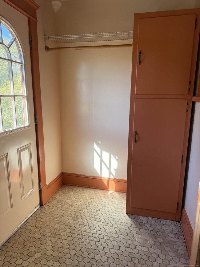 Photo - 28 Galpin St