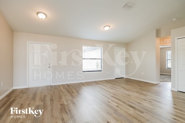 Photo - 3008 45th St SW