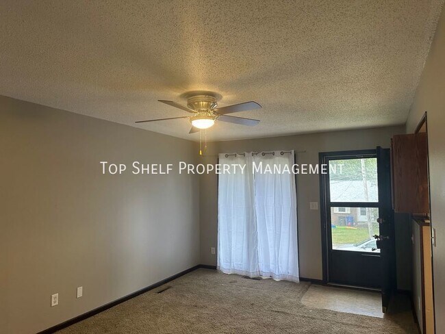 Photo - 2142 SE 9th St