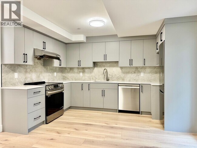 1XX6 Nassau Dr