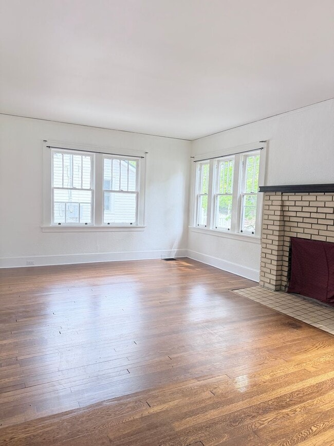 Photo - West Asheville Bungalow. 2 bedrooms, 1 bathroom. Great location!
