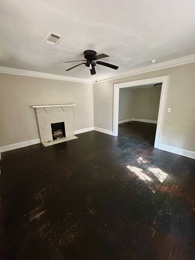 Photo - 2509 Poplar St