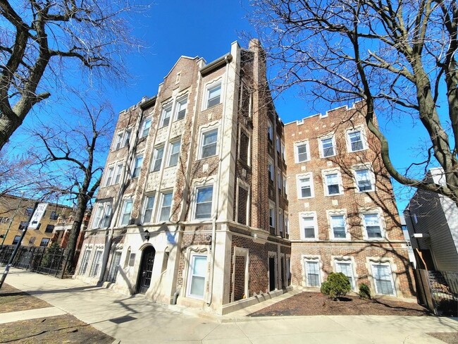 Photo - 2936 W Palmer St Condo Unit 802