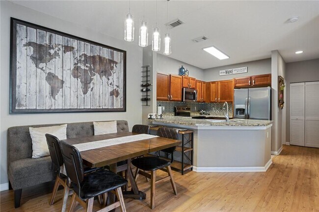 Photo - 4809 N Wickham Cir