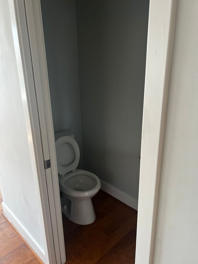 Photo - 1427 Monroe St NE