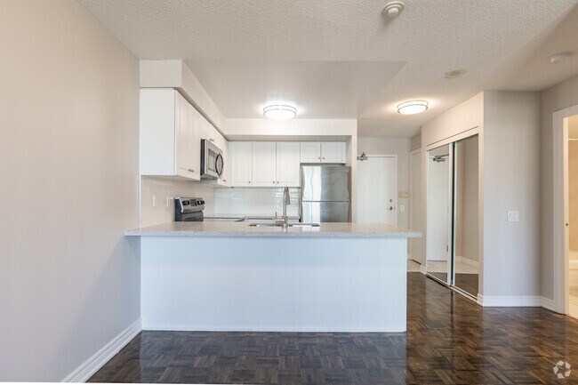 1BR, 1BA - 550SF - Kitchen - The Foresite