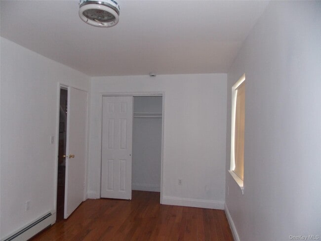Photo - 2927 Throop Ave