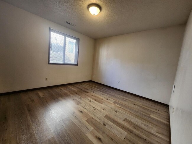 Photo - 922 Boston Way Unidad B5