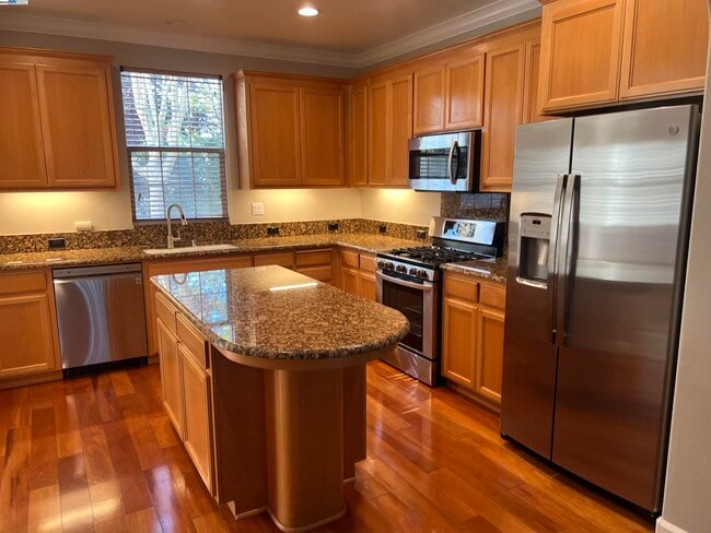 Photo - 172 Maidenhair Ct