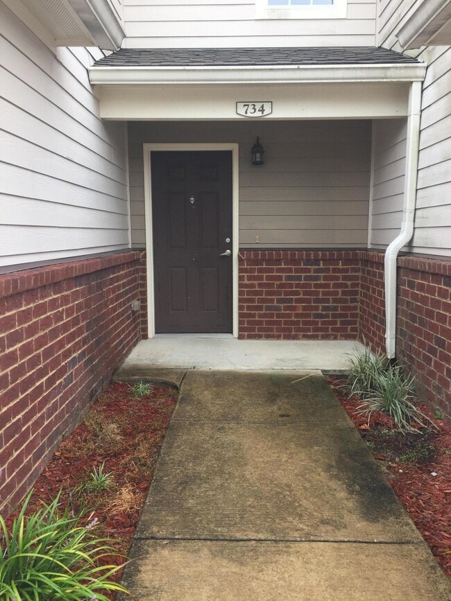 Photo - 734 Majestic Dr