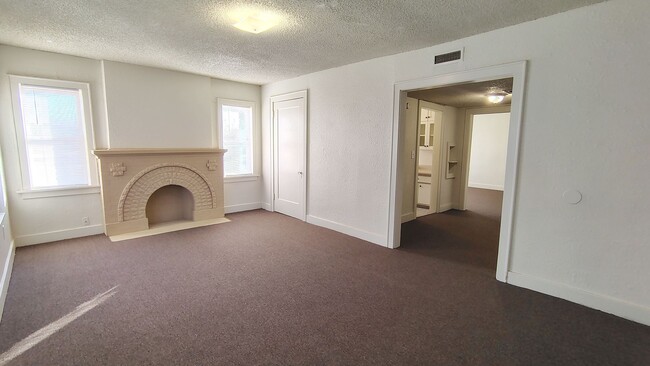 Photo - 1 Bed in the Paseo District Unit Apt 4