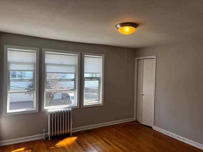 Building Photo - 64 Carlisle St Unit 64