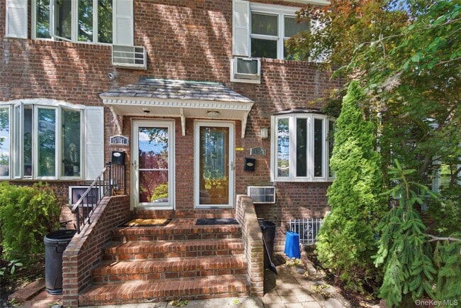 Building Photo - 157-49 9th Ave