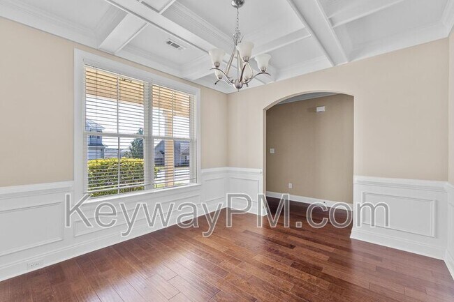 Photo - 261 Crown Heights Way