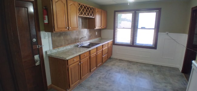 7130 Clement Ave Unidad UP UNIT