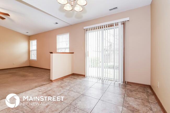 Photo - 7485 Grandview Dr
