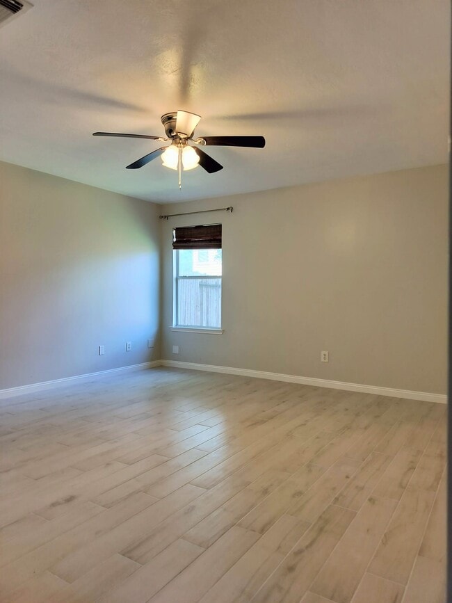 Photo - 21242 Linden House Ct