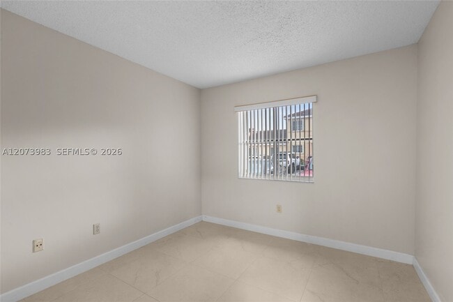 Building Photo - 330 NW 114th Ave Unit 7-105