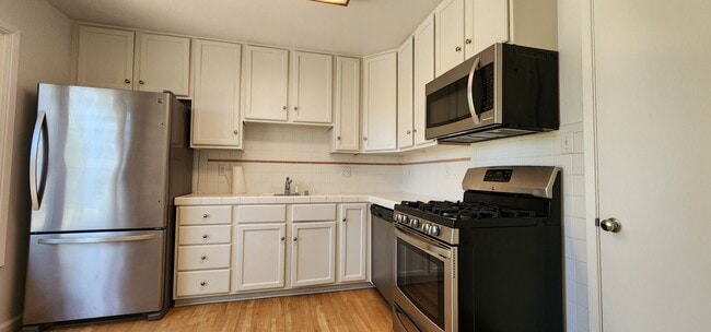 Photo - Midtown Terrace Home 2 Bedroom + Bonus Room