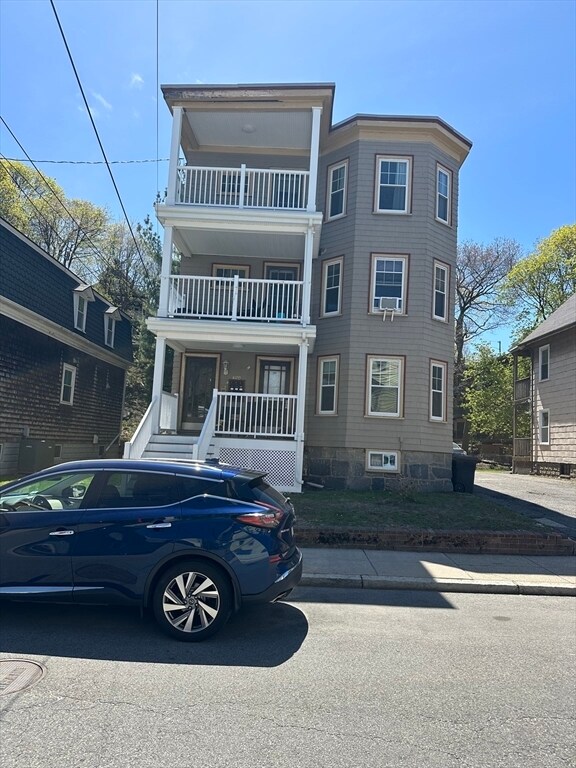 Building Photo - 354 Savin Hill Ave Unit 3