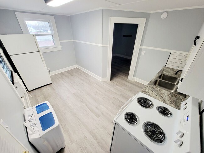 Photo - This is a cozy 1 bedroom, 1 bathroom Recen...