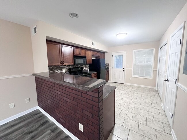 Photo - 2 Bedroom 1.5 Bathroom Townhome