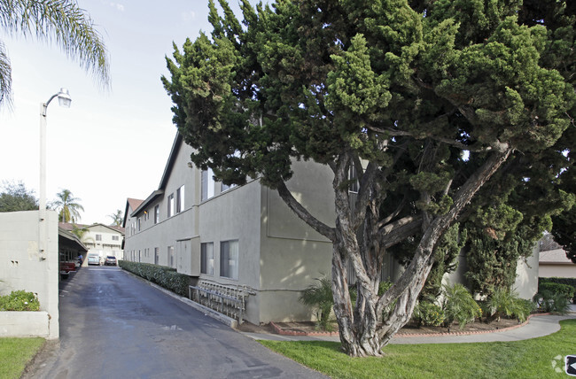 North Juniper Gardens - North Juniper Gardens Apartments