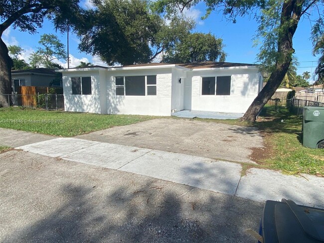 Photo - 708 SW 6th St House