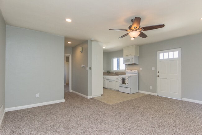 Building Photo - 8060 Lemon Ave Unit 8060 Lemon Ave - lower Rental