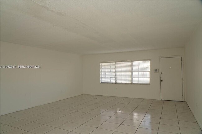 Photo - 11855 NE 19th Dr Unit 10