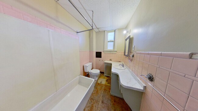 Photo - Spacious 2-Bedroom First Floor Apartment