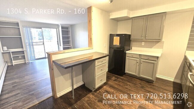 Building Photo - **1 Bedroom, 1 Bathroom Newly Renovated Co... Rental