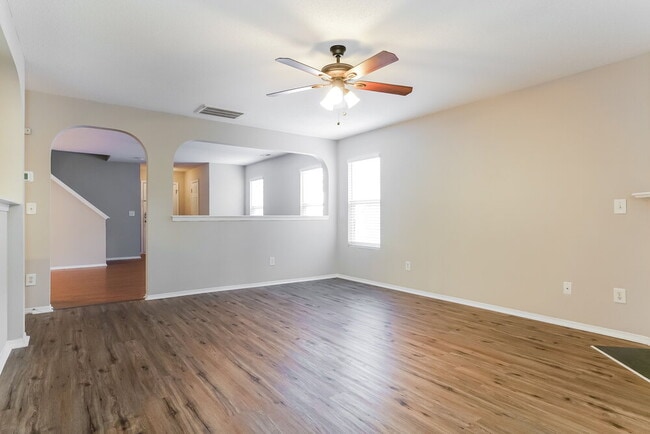 2232 Ballston Pl