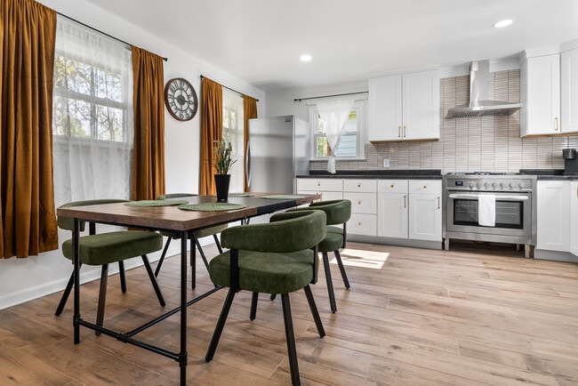 Photo - 124 S 9th St