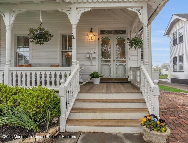 21 Pearce Ave