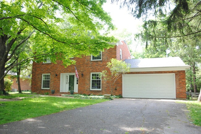 Building Photo - 9836 Longwood Cir Rental