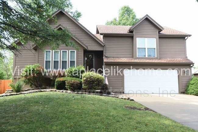 Building Photo - 15325 Riley St