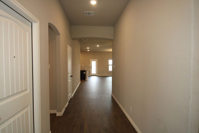 Photo - Room to Relax: Spacious 4BR Home in Killeen’s Settlers Pass