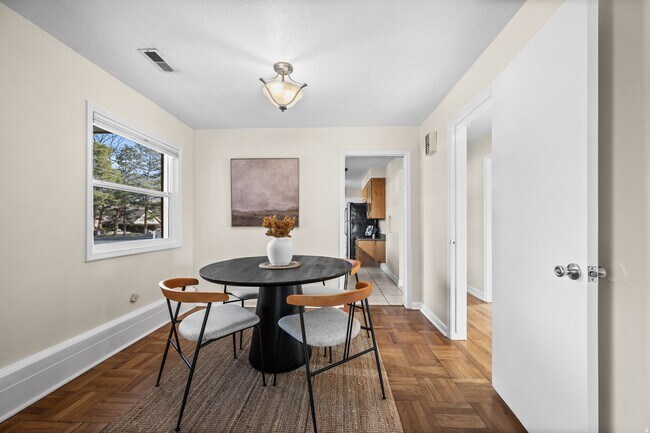 Photo - 1420 Spring Ln Unit 1