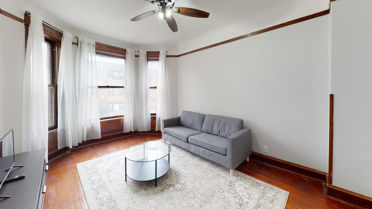 Photo - Private bedroom in 3 bed/1 bath Home